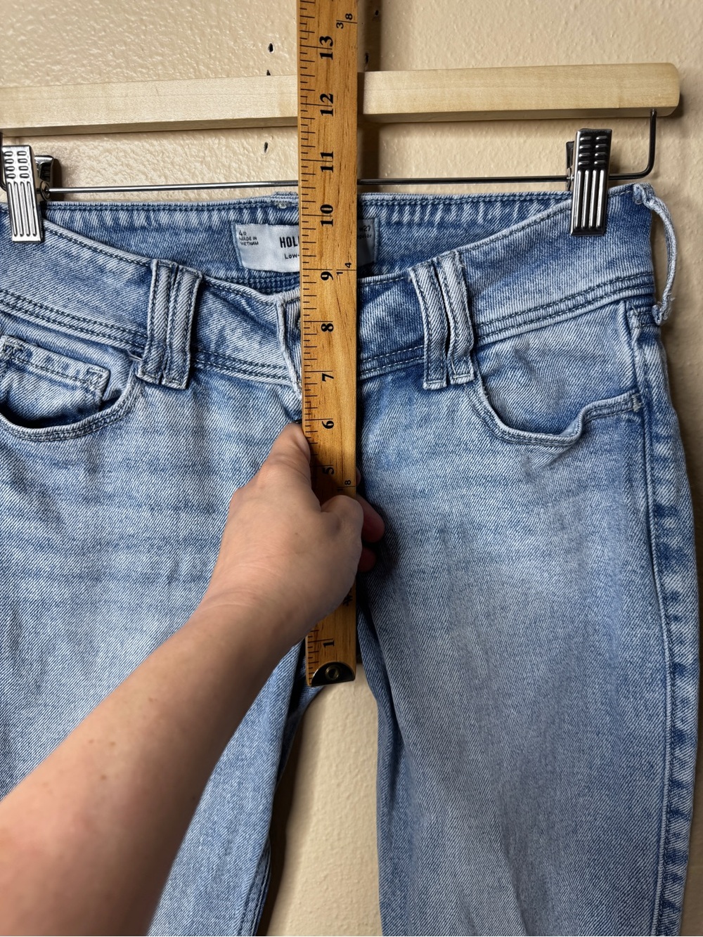 Hollister Womens W27 Regular Low Rise Bootcut Jeans Light Wash Y2K - Picture 4 of 6
